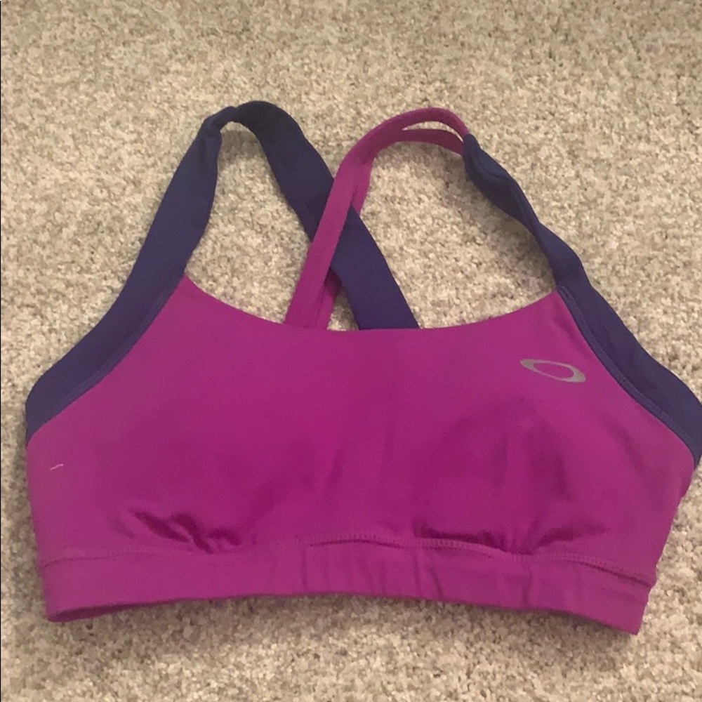 Oakley sports bra